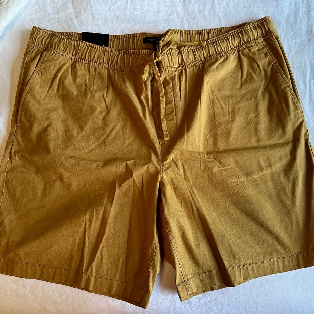 Banana Republic Deck Shorts - Size XXL - NWT